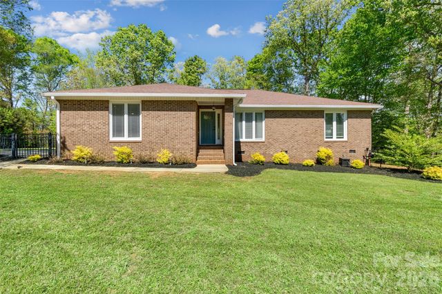 3654 S Dobys Bridge Road, Fort Mill, SC 29715