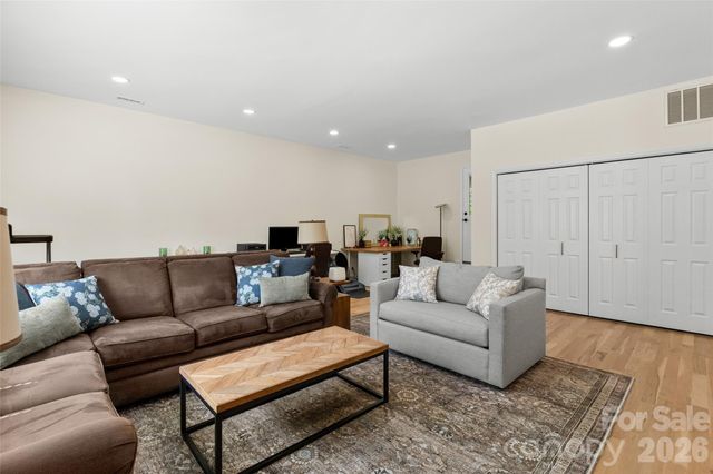 3654 S Dobys Bridge Road, Fort Mill, SC 29715