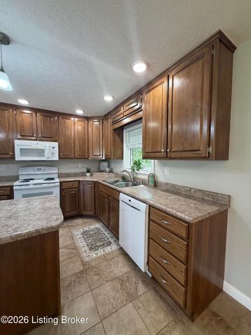 154 River Cliff Blvd, Brandenburg, KY 40108