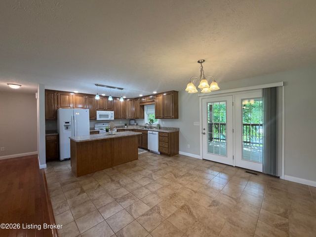 154 River Cliff Blvd, Brandenburg, KY 40108