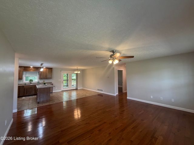 154 River Cliff Blvd, Brandenburg, KY 40108