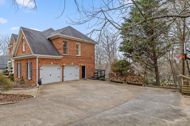 40 Cool Springs Road, Signal Mountain, TN 37377