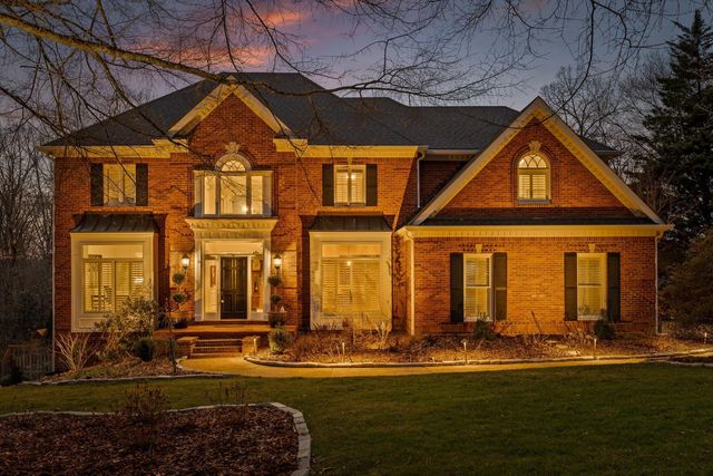 40 Cool Springs Road, Signal Mountain, TN 37377