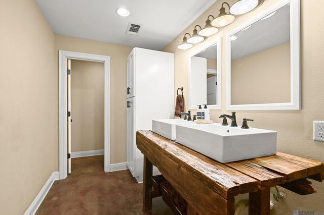 12024 Lovett Rd, Central, LA 70818