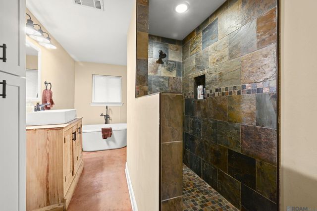 12024 Lovett Rd, Central, LA 70818