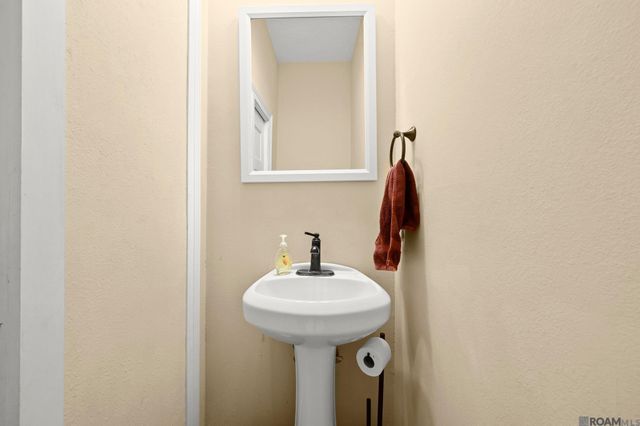 12024 Lovett Rd, Central, LA 70818