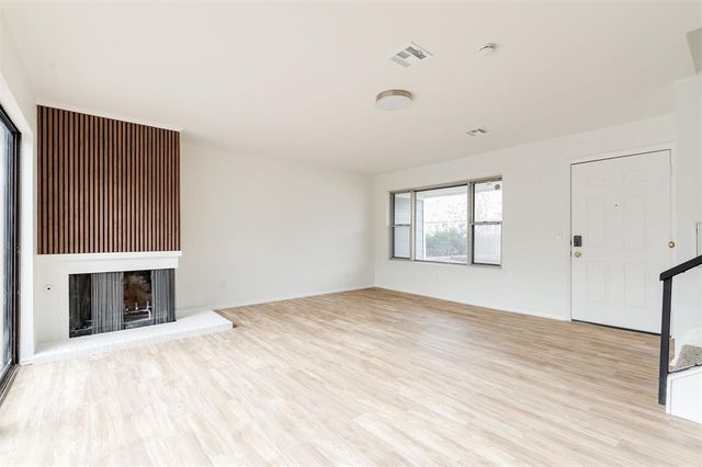 2827 Indian Creek Boulevard, Oklahoma City, OK 73120