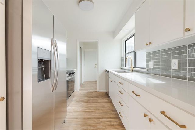 2827 Indian Creek Boulevard, Oklahoma City, OK 73120