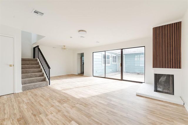 2827 Indian Creek Boulevard, Oklahoma City, OK 73120