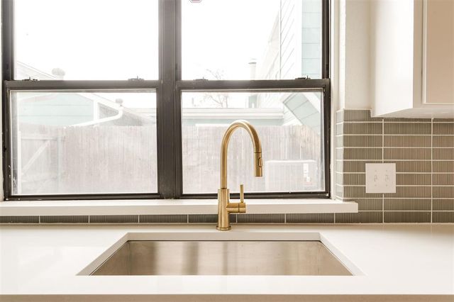 2827 Indian Creek Boulevard, Oklahoma City, OK 73120