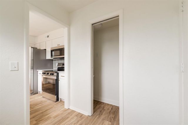 2827 Indian Creek Boulevard, Oklahoma City, OK 73120