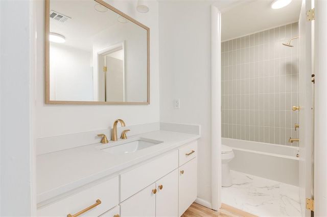 2827 Indian Creek Boulevard, Oklahoma City, OK 73120