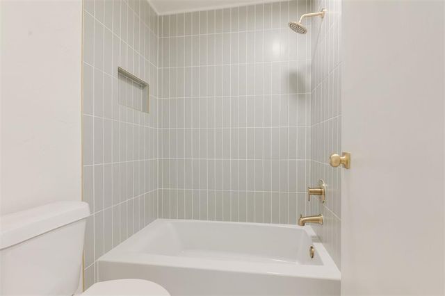 2827 Indian Creek Boulevard, Oklahoma City, OK 73120