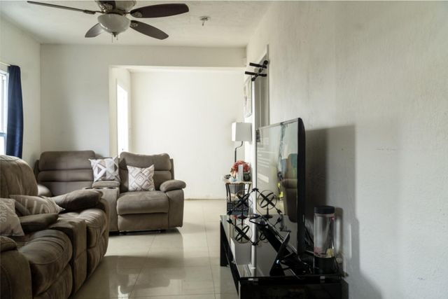 528 Churchill Road, West Palm Beach, FL 33405