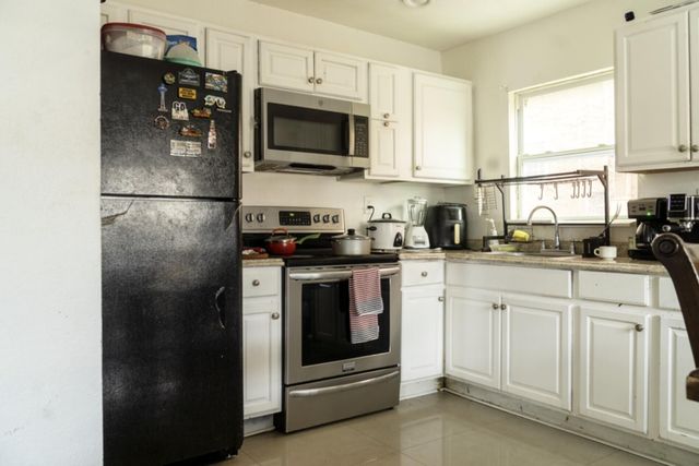 528 Churchill Road, West Palm Beach, FL 33405