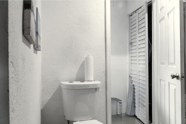 528 Churchill Road, West Palm Beach, FL 33405