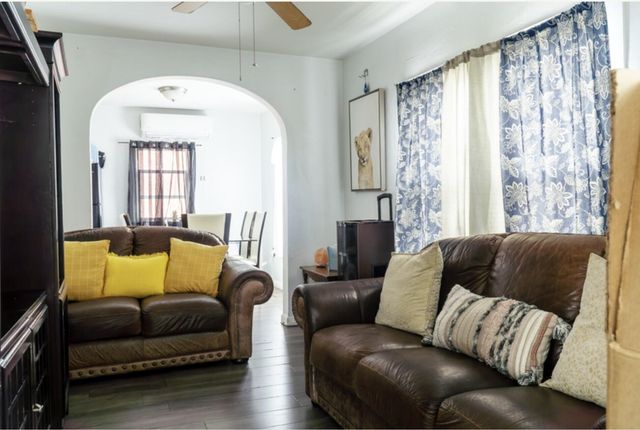 528 Churchill Road, West Palm Beach, FL 33405