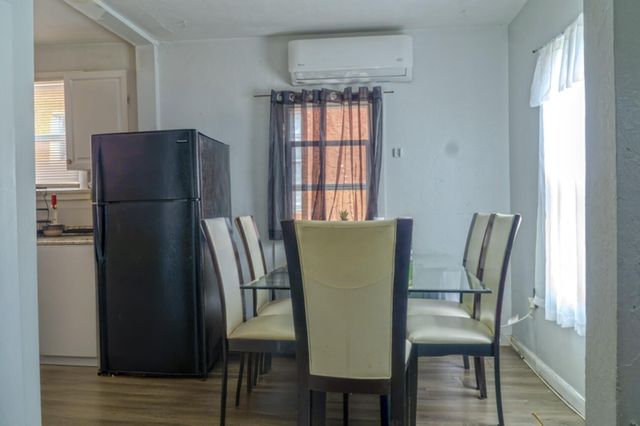 528 Churchill Road, West Palm Beach, FL 33405