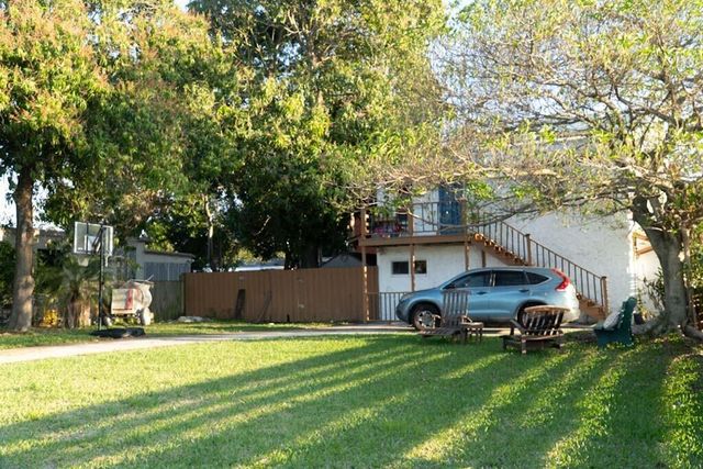 528 Churchill Road, West Palm Beach, FL 33405