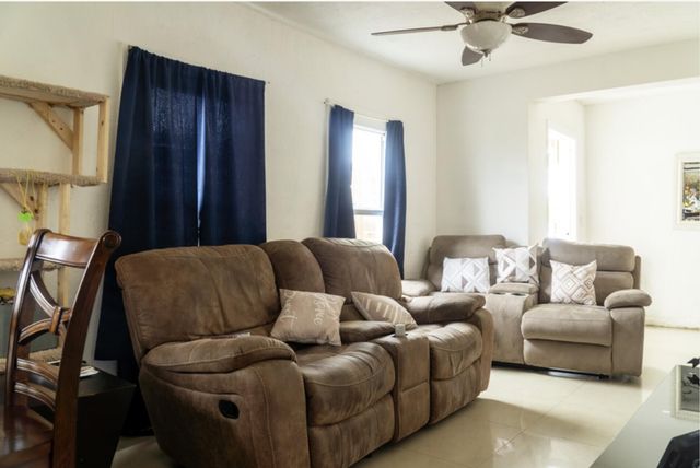 528 Churchill Road, West Palm Beach, FL 33405