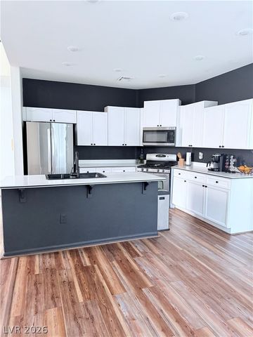 7305 Tealwood Street, Las Vegas, NV 89131