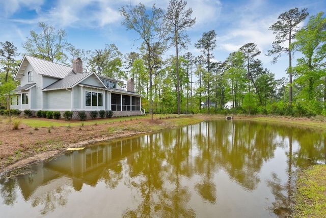 111 Peninsula Drive, Ravenel, SC 29470