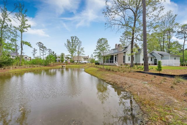 111 Peninsula Drive, Ravenel, SC 29470