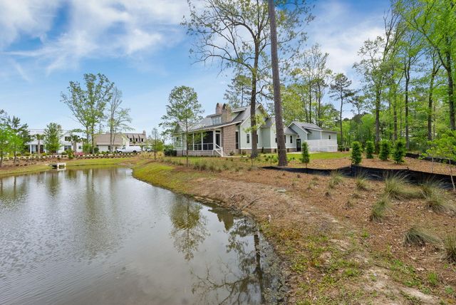 111 Peninsula Drive, Ravenel, SC 29470