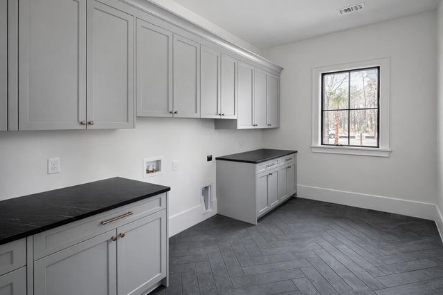 111 Peninsula Drive, Ravenel, SC 29470