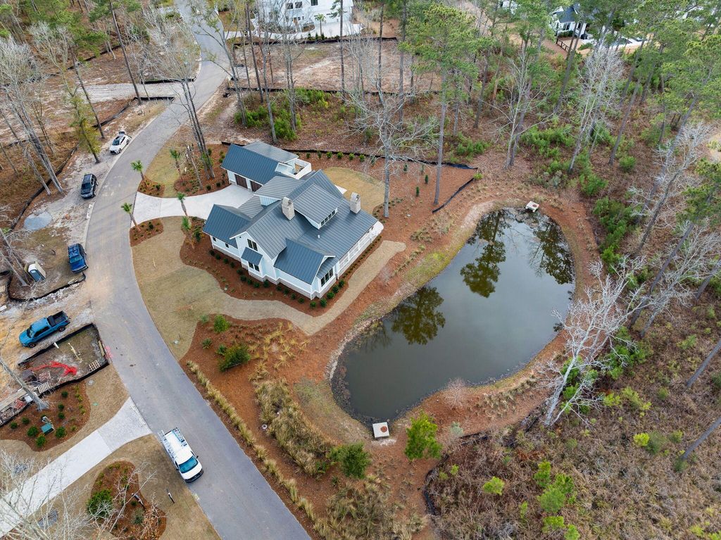Image 27 of property listing at 111 Peninsula Drive, Ravenel, SC 29470