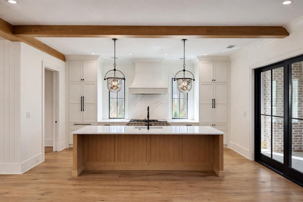 Image 3 of property listing at 111 Peninsula Drive, Ravenel, SC 29470