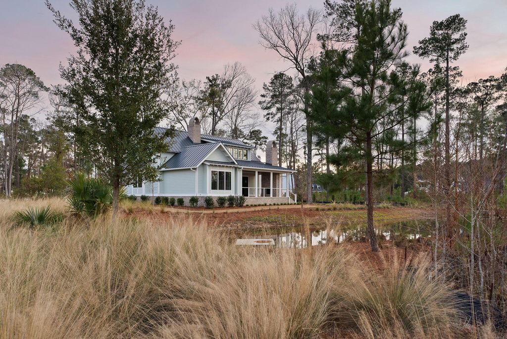Image 37 of property listing at 111 Peninsula Drive, Ravenel, SC 29470