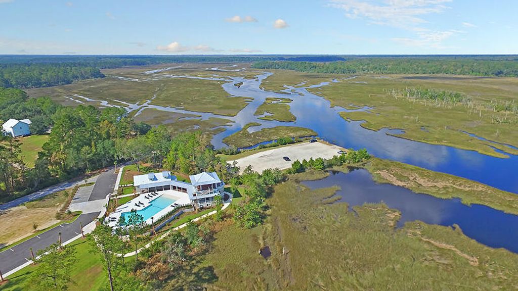 Image 76 of property listing at 111 Peninsula Drive, Ravenel, SC 29470