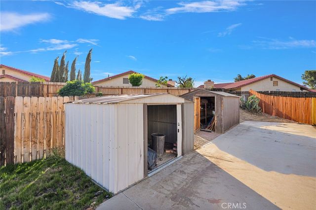 10352 Primrose Court, Hesperia, CA 92345