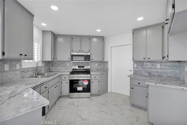 10352 Primrose Court, Hesperia, CA 92345