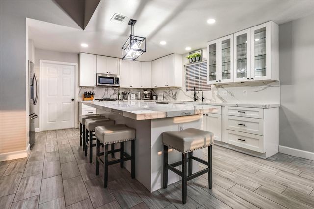 16310 Cobble Springs Court, Sugar Land, TX 77498