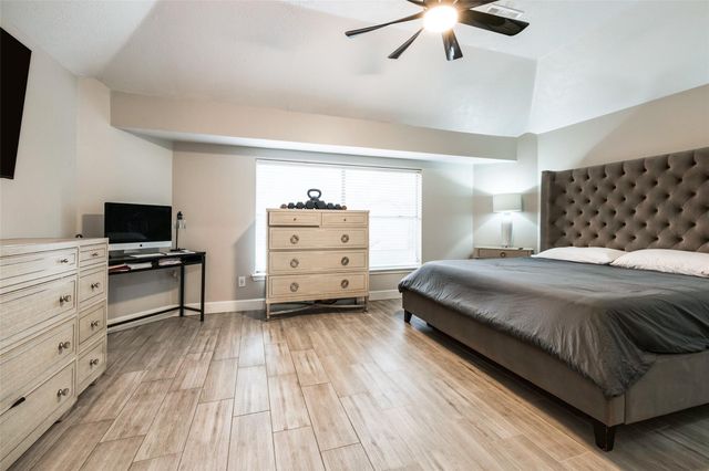 16310 Cobble Springs Court, Sugar Land, TX 77498