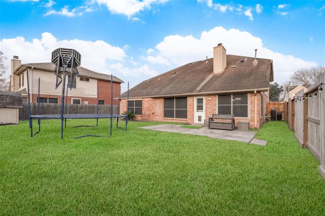 16310 Cobble Springs Court, Sugar Land, TX 77498