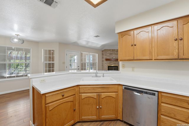 238 Deer Ridge, La Vernia, TX 78121