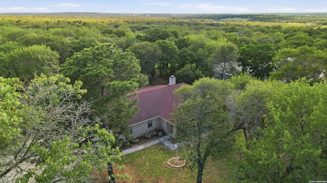 238 Deer Ridge, La Vernia, TX 78121