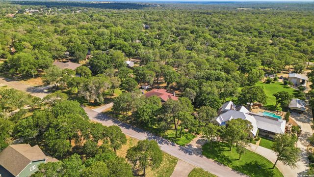 238 Deer Ridge, La Vernia, TX 78121