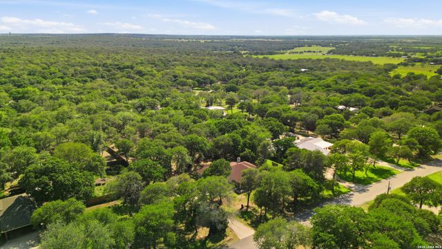 238 Deer Ridge, La Vernia, TX 78121