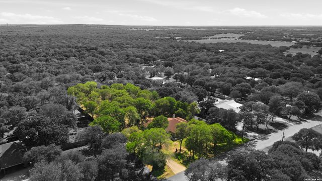 238 Deer Ridge, La Vernia, TX 78121
