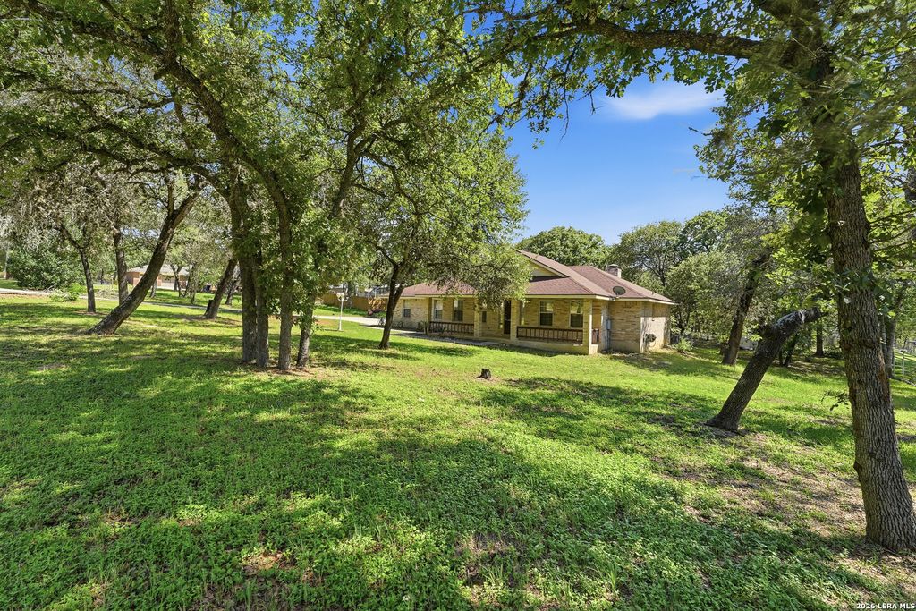 238 Deer Ridge, La Vernia, TX 78121