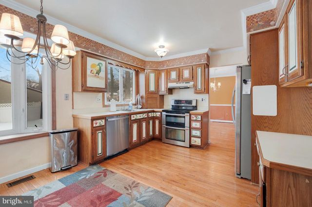 9 WHIPPLE WAY, Sewell, NJ 08080