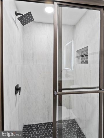 5422 REGENT ST, Philadelphia, PA 19143