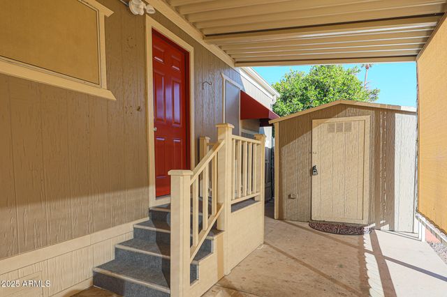 2650 W UNION HILLS Drive 25, Phoenix, AZ 85027