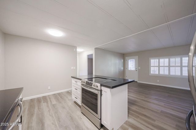 2650 W UNION HILLS Drive 25, Phoenix, AZ 85027