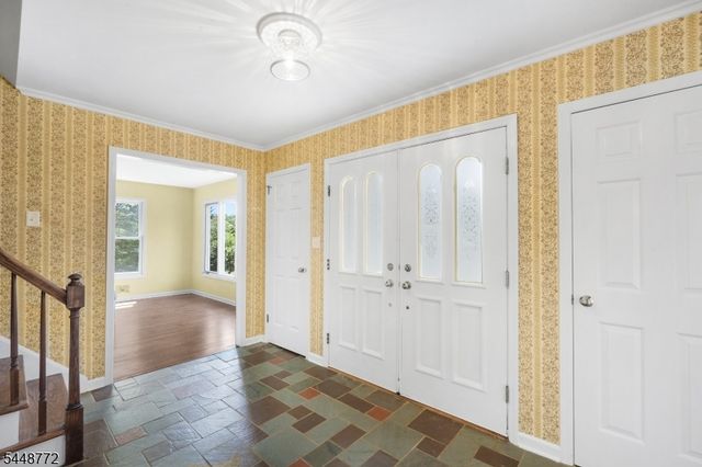 8 Patriot Rd, Peapack Gladstone Boro, NJ 07934
