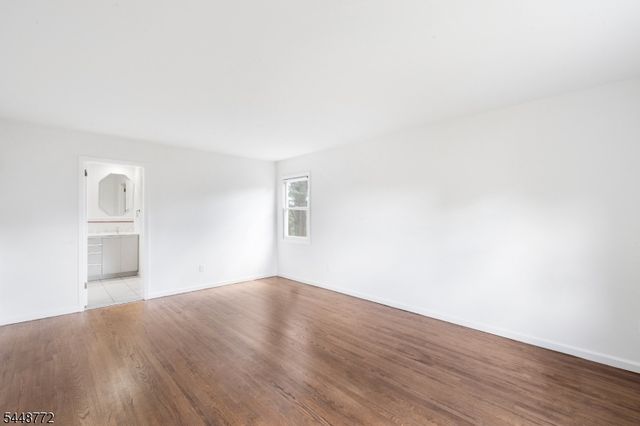 8 Patriot Rd, Peapack Gladstone Boro, NJ 07934